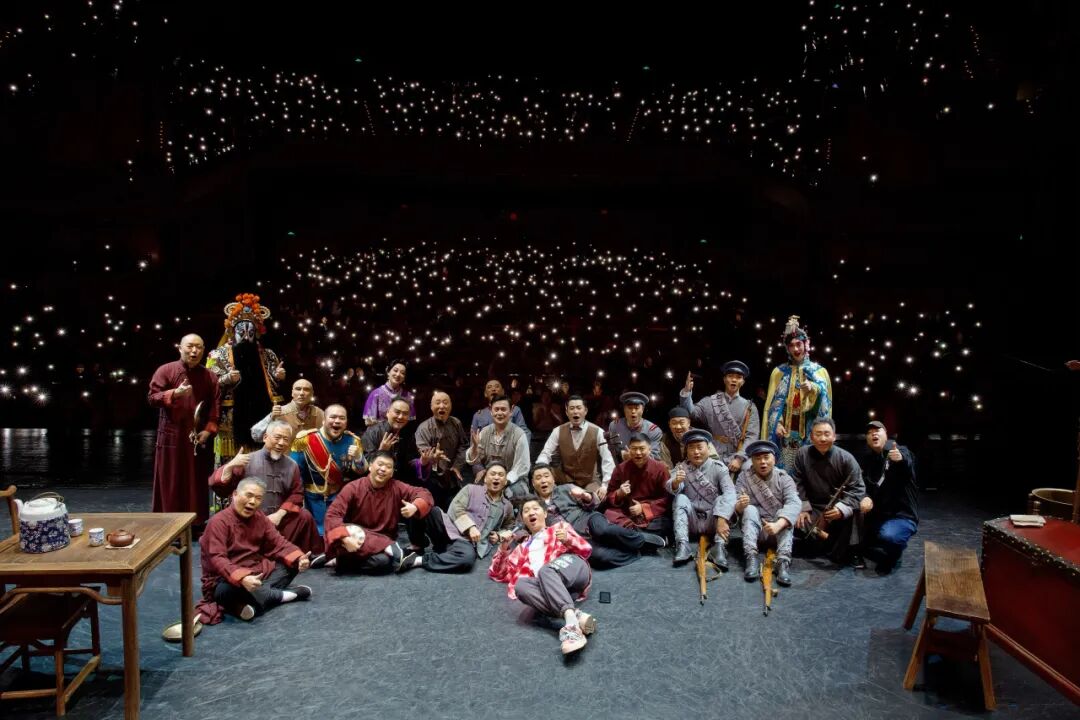 
	《戯臺》北京站｜400个夜晚的星光，在此刻，汇聚成河
